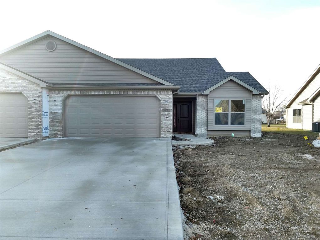 809 Heatherwood Lane, Ossian, Indiana