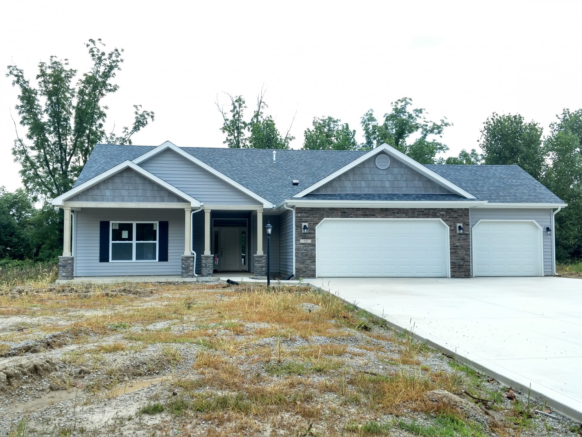 221 Ironwood Lane, Ossian, Indiana