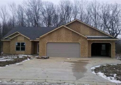 211 Woodland Trail Hartford City, IN
