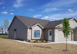 914 Heatherwood Lane Ossian, IN